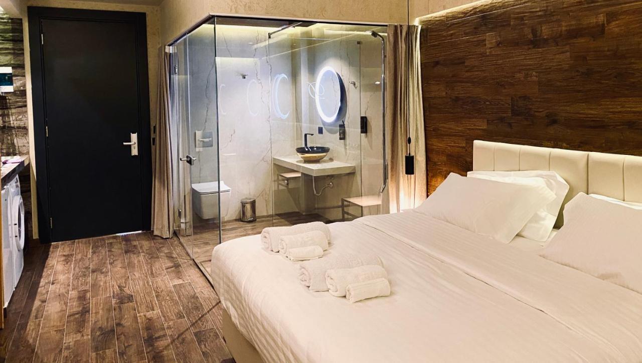 Апартаменты Deluxe In Blloku Area Тирана