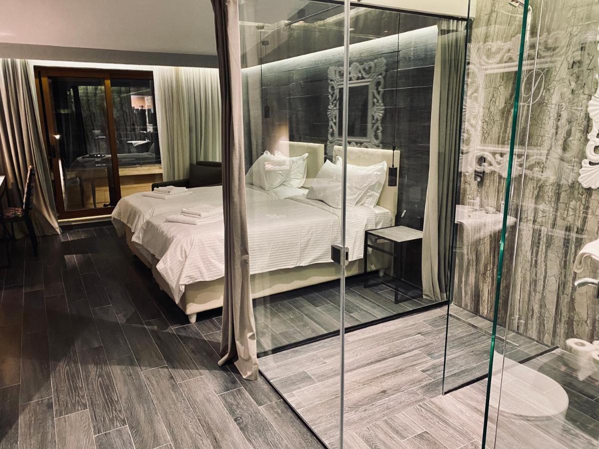 Deluxe In Blloku Area Апартаменты *